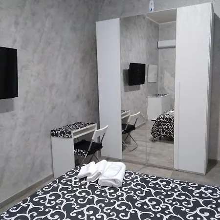 Lusy House *